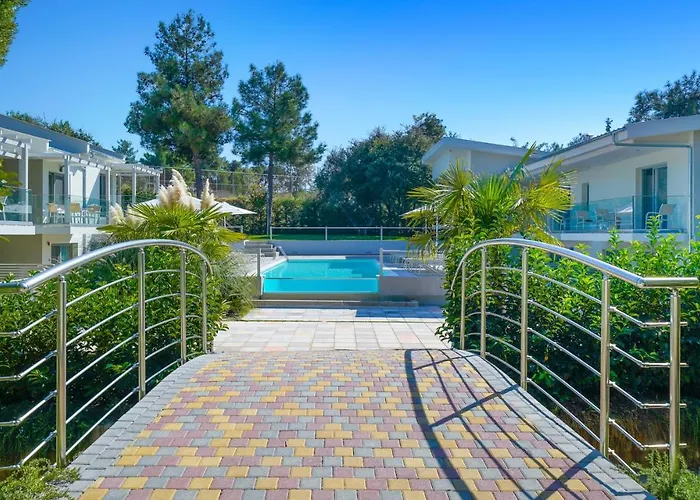 酒店 The Elegant *