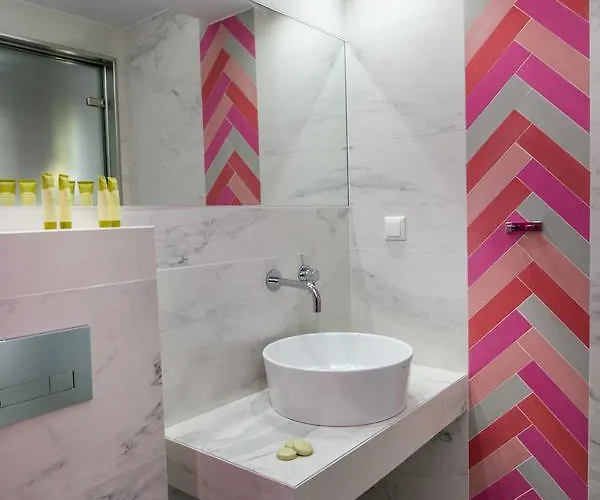 酒店 The Elegant 波托什