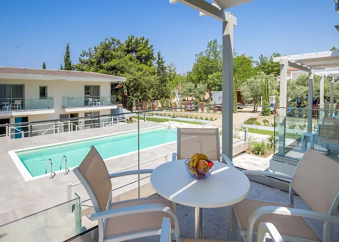 The Elegant 波托什