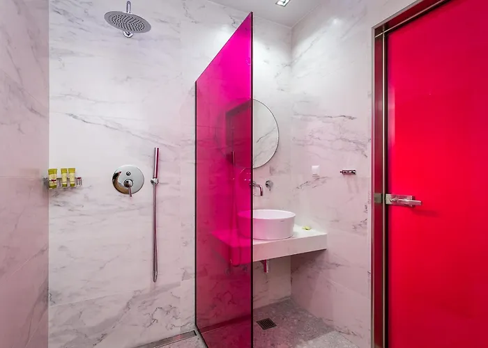 The Elegant 酒店 波托什