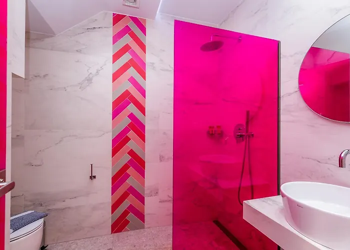 The Elegant 酒店 波托什