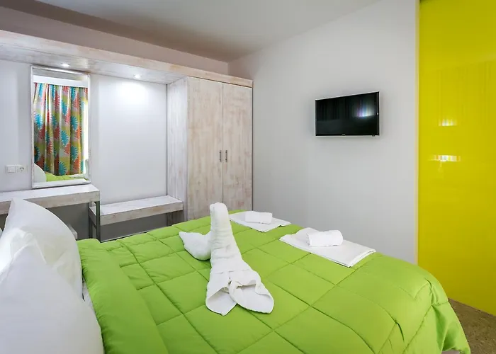 The Elegant 酒店 *