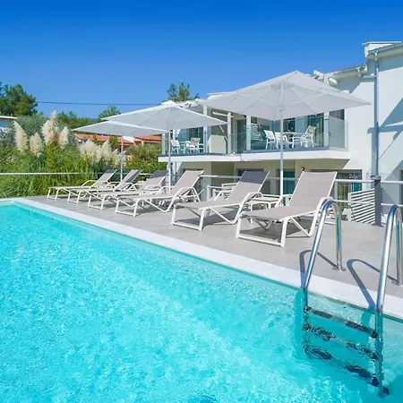 The Elegant 酒店 波托什