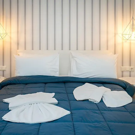 The Elegant Hotel *
