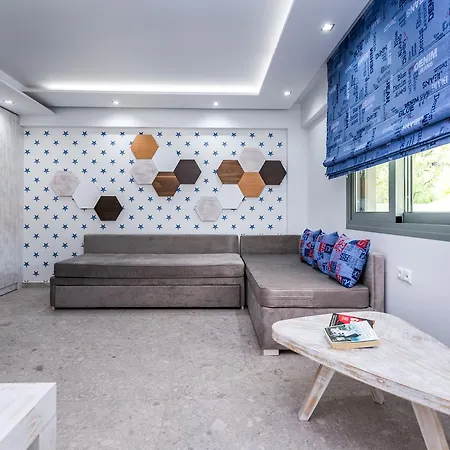 The Elegant ポトス