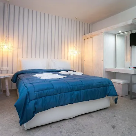 The Elegant Hotel *