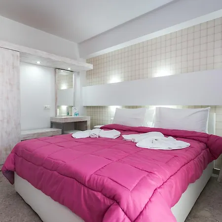 The Elegant Hotel *