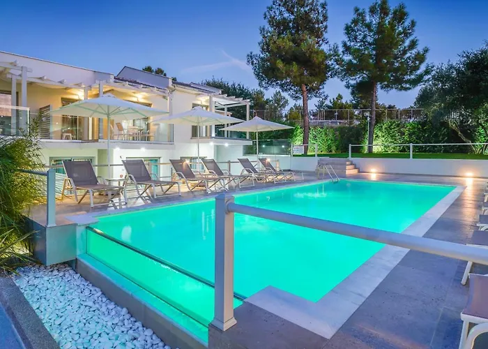 The Elegant 酒店 *